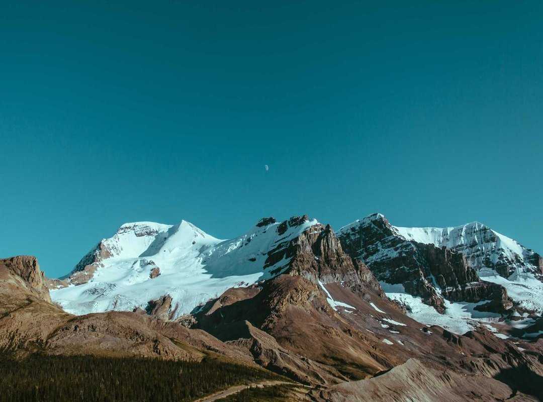 Visualizing 171 cm: How Tall is 5'7